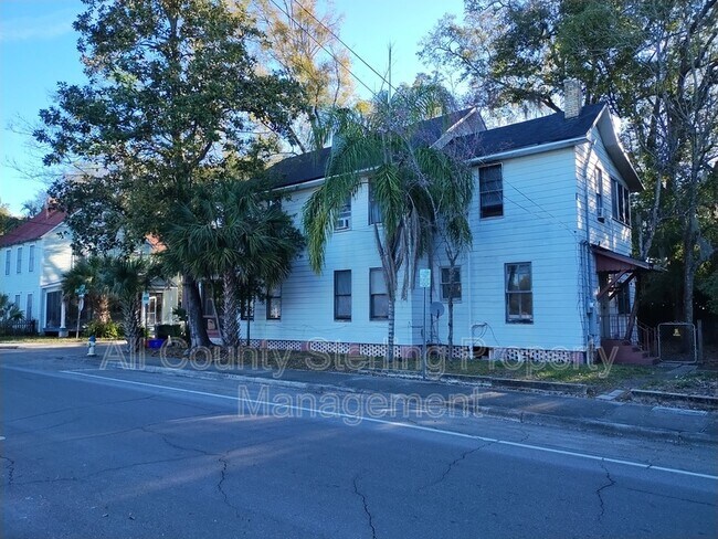 Foto del edificio - 237 SW 2nd Pl