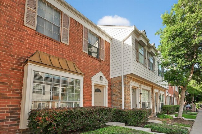 Foto del edificio - 2930 Grants Lake Blvd