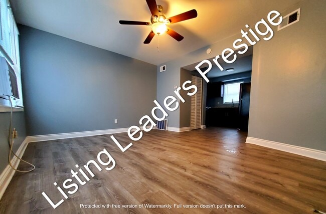 Building Photo - 1314 175th St
