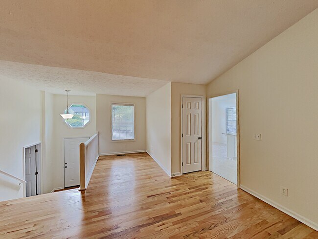 Foto del edificio - 1175 Kennesaw Springs Drive