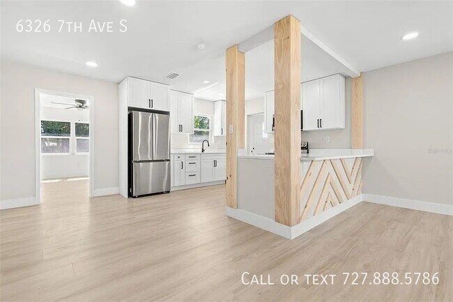 Building Photo - 6326 7th Ave S