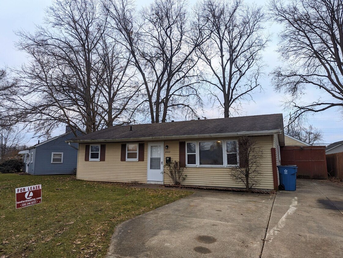 Charming 4Bedroom Ranch with Modern Updat... House Rental in Lorain