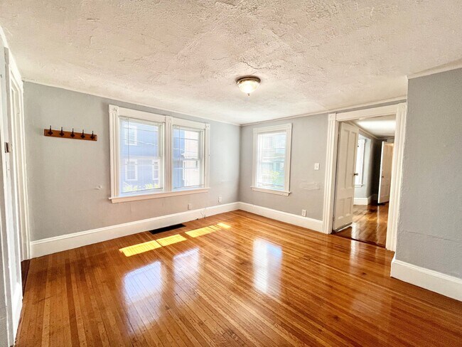 Building Photo - 7 Griggs Pl