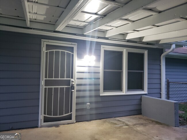 Foto del edificio - 512 Greenview Ave SE