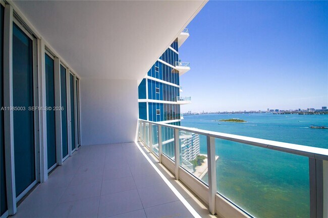 Foto del edificio - 2020 N Bayshore Dr