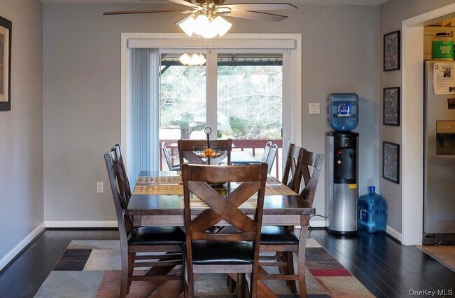 Foto del edificio - 104 Zugibe Ct