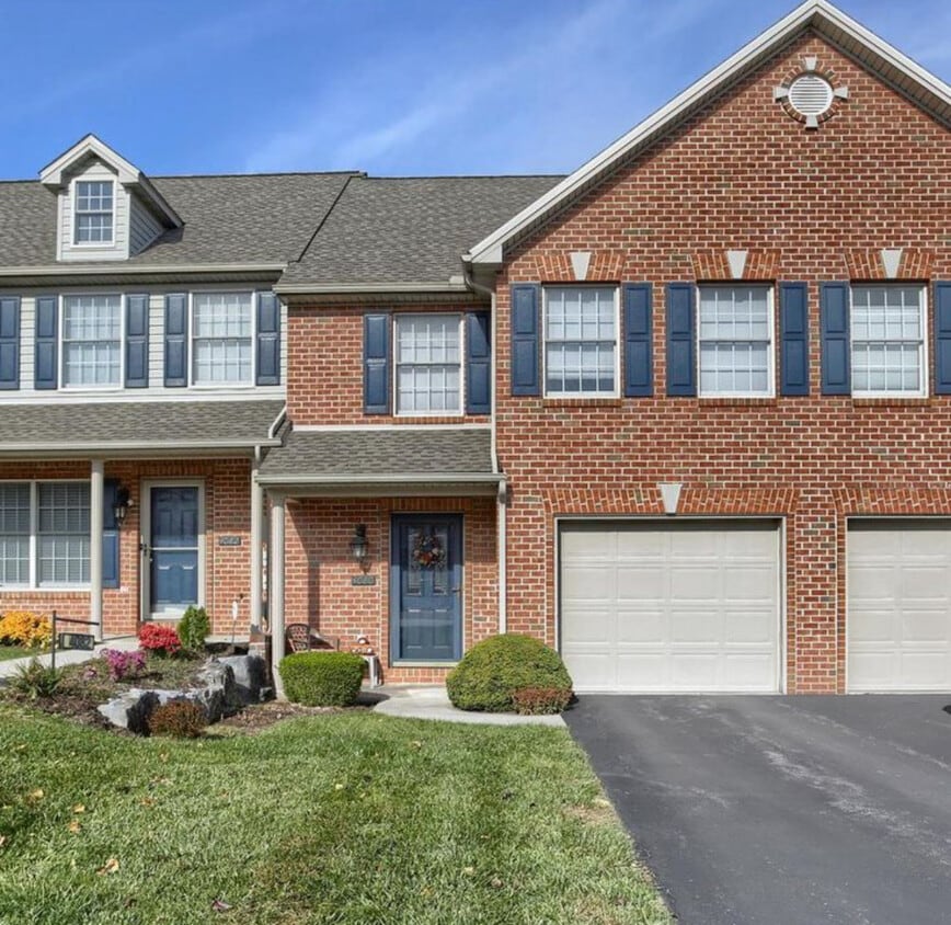 4080 Darius Dr, Enola, PA 17025 Townhome Rentals in Enola PA