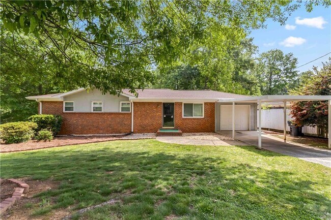 Building Photo - 339 Diane Dr SE