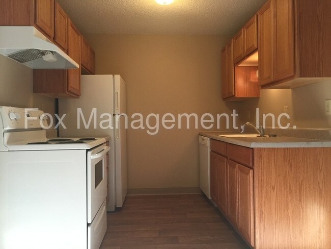 Building Photo - 541 SE 78th Ave