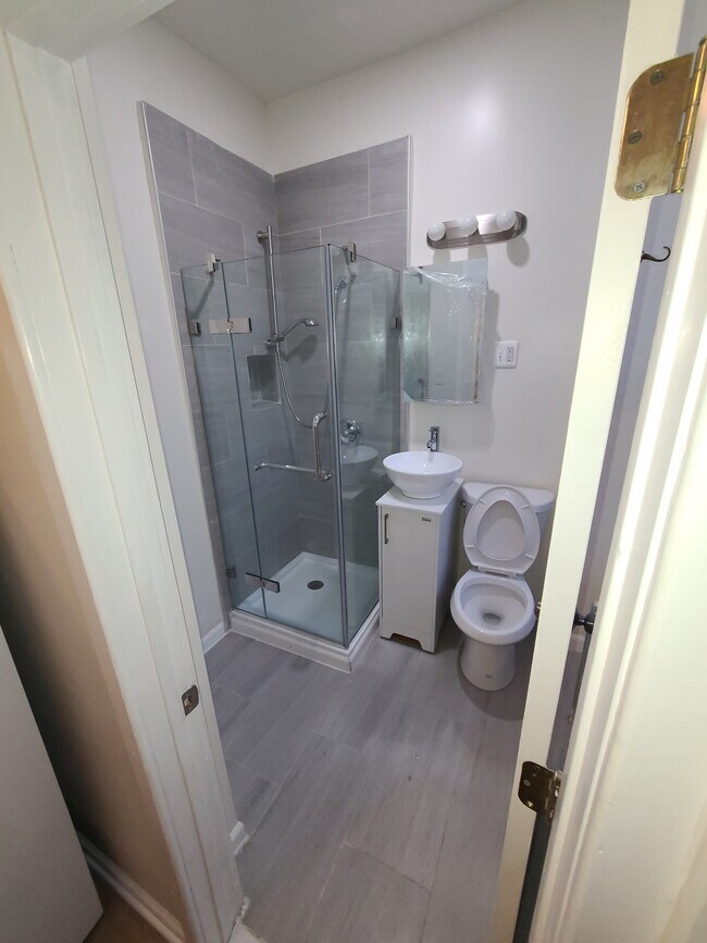 Bathroom - 451 Jersey Ave