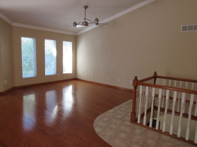 Foto del edificio - Lakefront house with Cove Protection