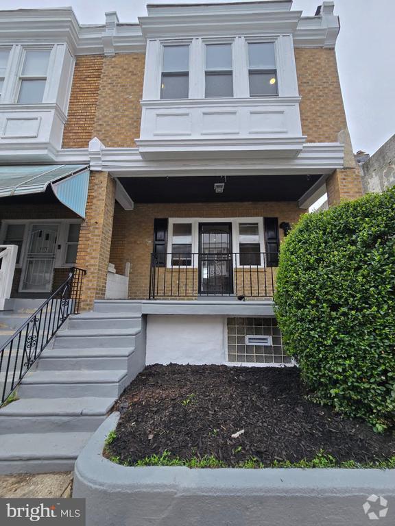 Building Photo - 5572 Blakemore St