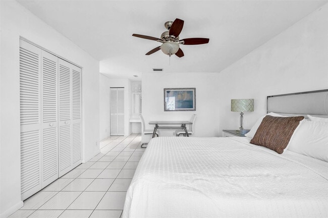 Foto del edificio - 7641 W Country Club Blvd