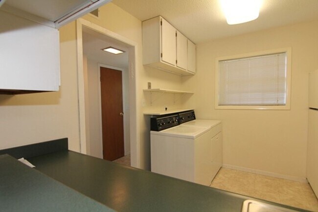 Foto del edificio - 1802 21st Ave Pl