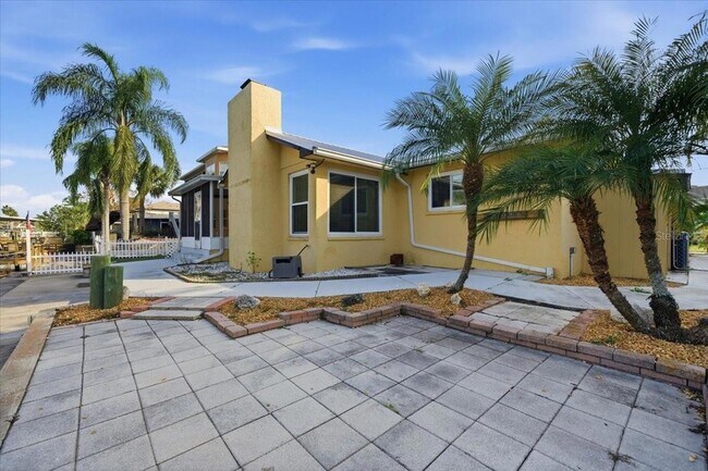 Foto del edificio - 7527 Hatteras Dr