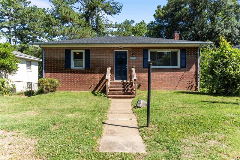 Primary Photo - 2310 Martin Ave