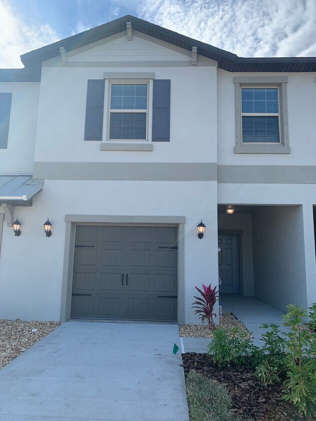 14349 Easy Goer St, Ruskin, FL 33573 Townhome Rentals in Ruskin FL