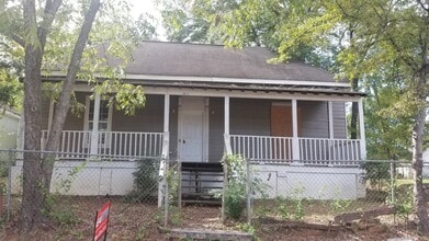 Building Photo - 2617 3rd Ave