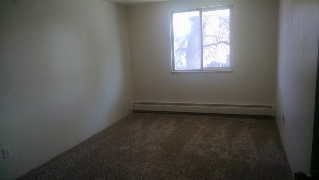 Building Photo - 8824 E Florida Ave