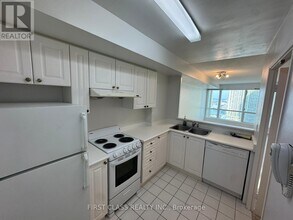 Building Photo - 18 Lee Centre Dr