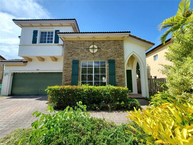 Foto del edificio - 9409 SW 225th St