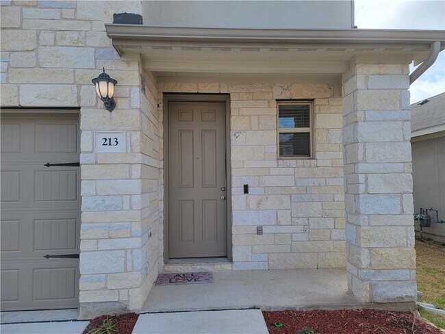 Building Photo - 213 McFarland St