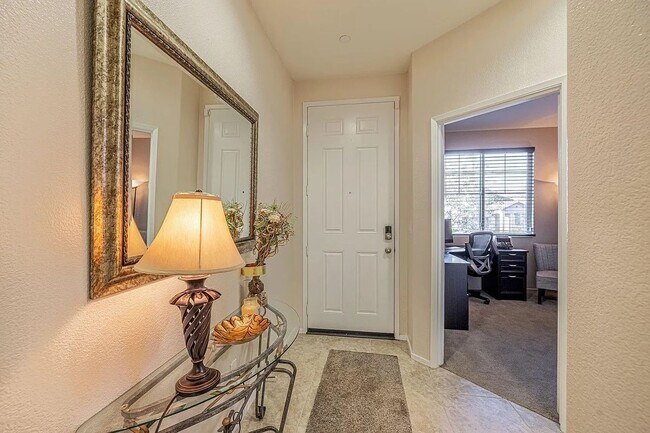 Foto del edificio - 2534 Mapleleaf Terrace