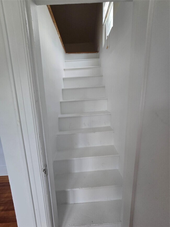 Foto del edificio - 70 Rockaway Pkwy