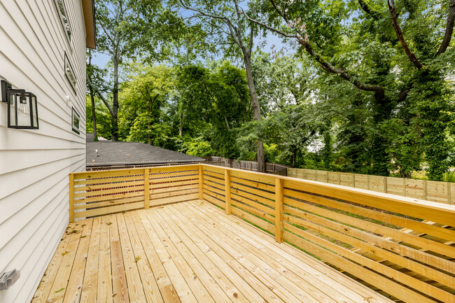 Rear Deck - 1371 Lyle Ave