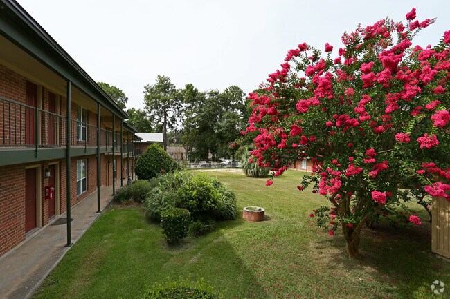 Building Photo - Chapel Terrace
