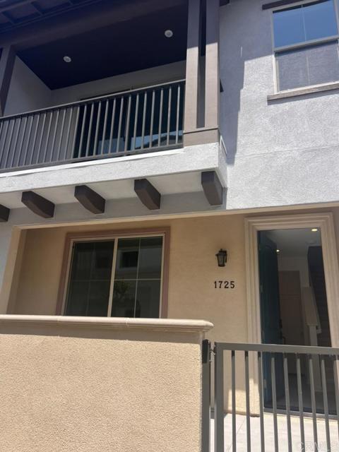 Foto del edificio - 1725 Laurelwood Wy