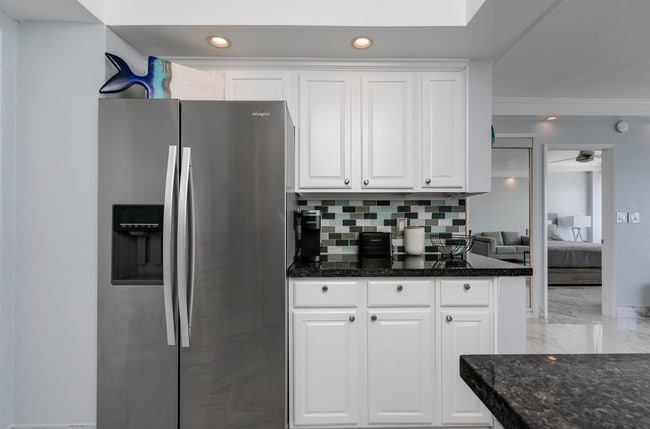Building Photo - 3700 Galt Ocean Dr