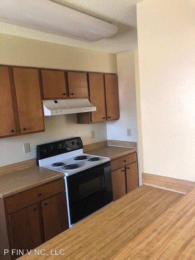 Building Photo - 2 br, 2 bath House - 104 Pembroke Ct