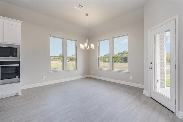 Foto del edificio - 180 Crystal Lk Ln