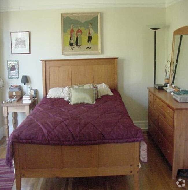 Interior View 2 - 2852 California St