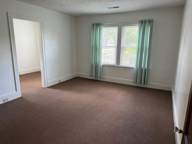 Large living room - 226 Lancaster Ave