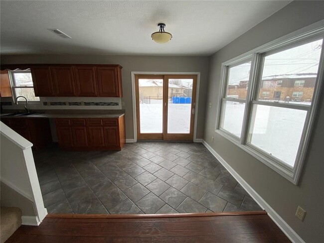 Foto del edificio - 507 Dr Brown St