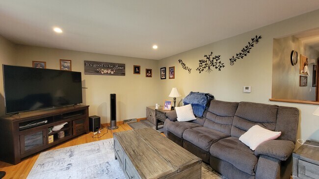 Foto del edificio - 37 Sandy Ln