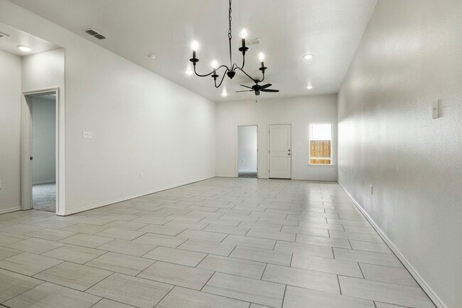 Building Photo - 5856 Virginia Ave