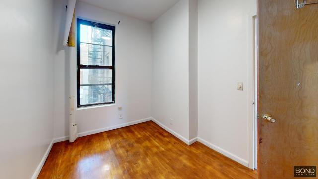 Foto del edificio - 3 bedroom in New York NY 10013