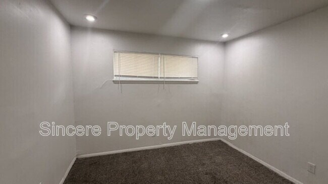 Foto del edificio - 401 NW 81st St