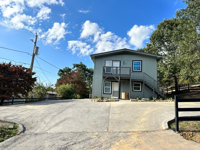 Building Photo - 361 Barnett Dr