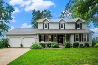 Building Photo - 10923 Parkview Ct