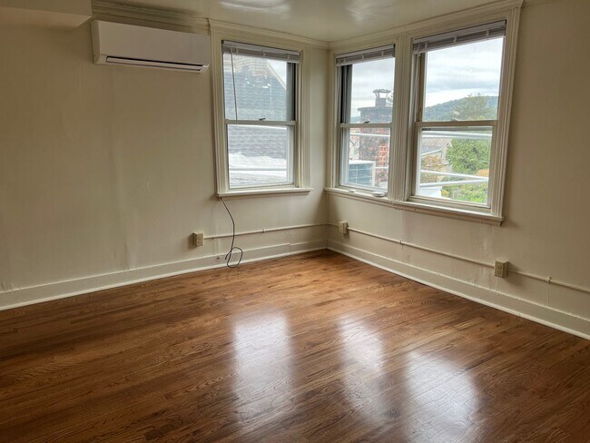 Foto del edificio - 836 - 838 Delaware Ave