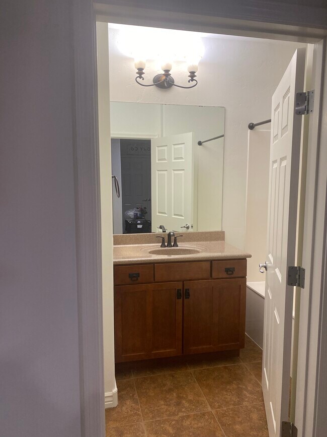 Building Photo - 5450 E Deer Valley Dr