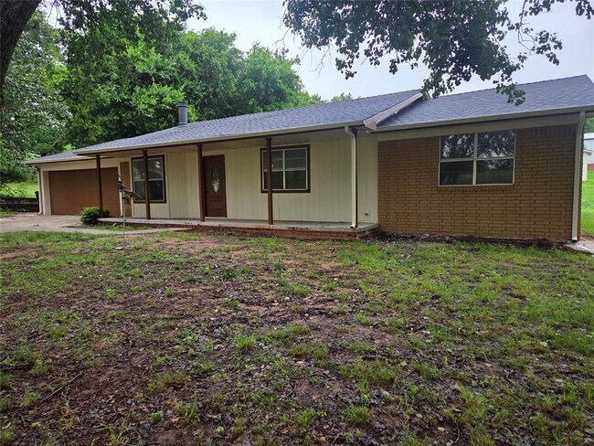 Foto del edificio - 2707 W Royal Oaks Rd