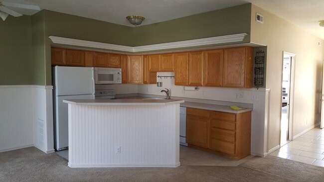 Building Photo - 125 Peregrine Ln