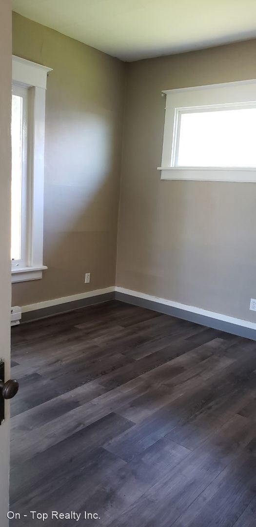 Foto del edificio - 3 br, 1 bath House - 1003 2nd St.
