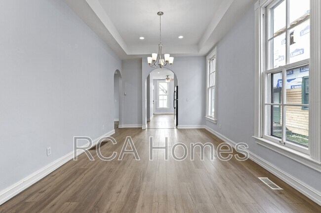 Foto del edificio - 920 N College Ave