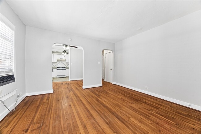 Building Photo - 1810 W Alabama St